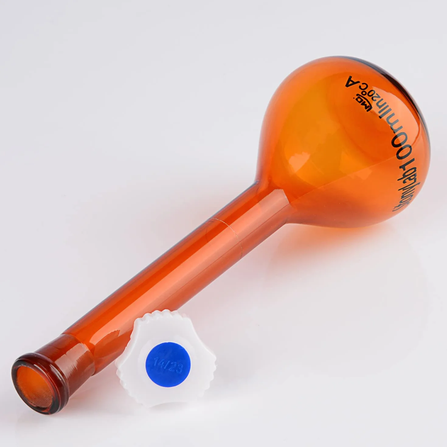Matraz Volumétrico de Vidrio Clase A 100 ml, Borosilicato Ámbar con Tapón de Vidrio, Tolerancia ±0.10 ml